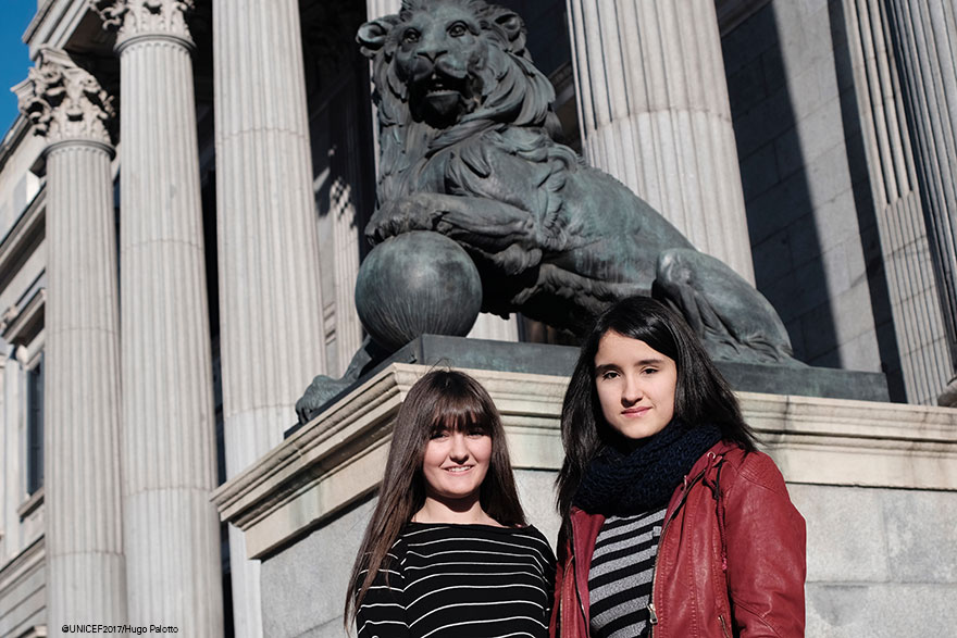 Los niños en el Congreso: Bárbara y Edita