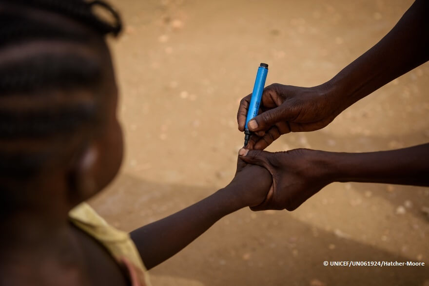 Más de un millón de niños refugiados escapan masivamente de Sudán de Sur huyendo de la violencia