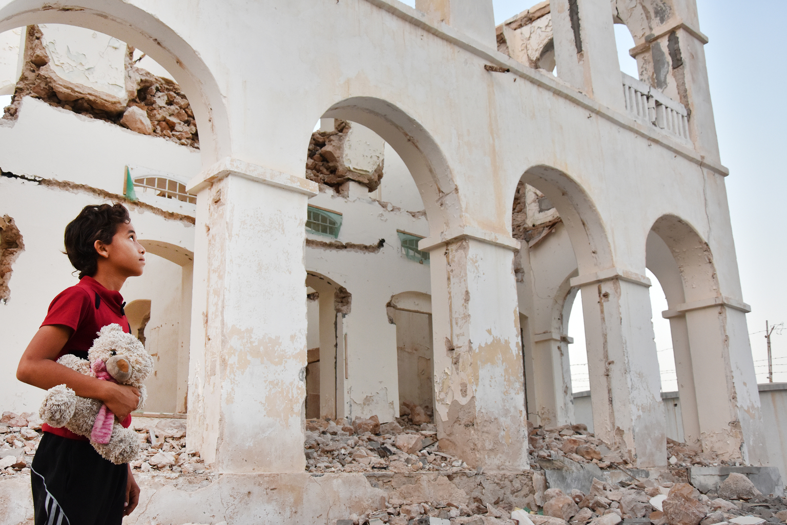 Yemen: pedimos que los niños puedan estudiar sin que su vida corra peligro