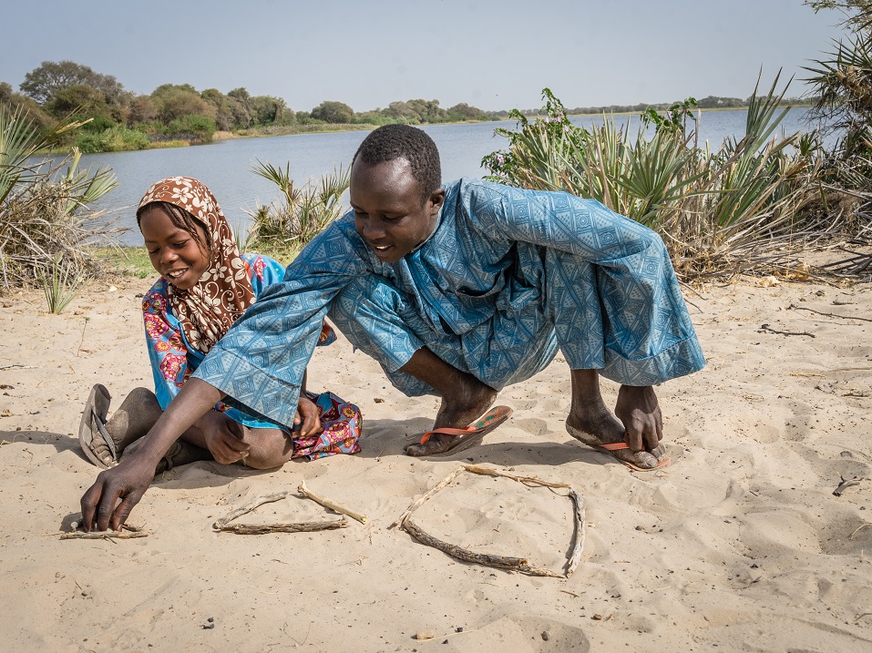 El cambio climático explicado para los niños-BLOG-Chad-2-sticks