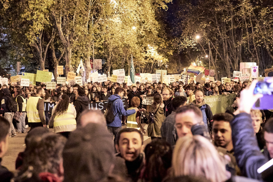 Un grupo de jóvenes participa en la marcha por el clima de Madrid, 2019.