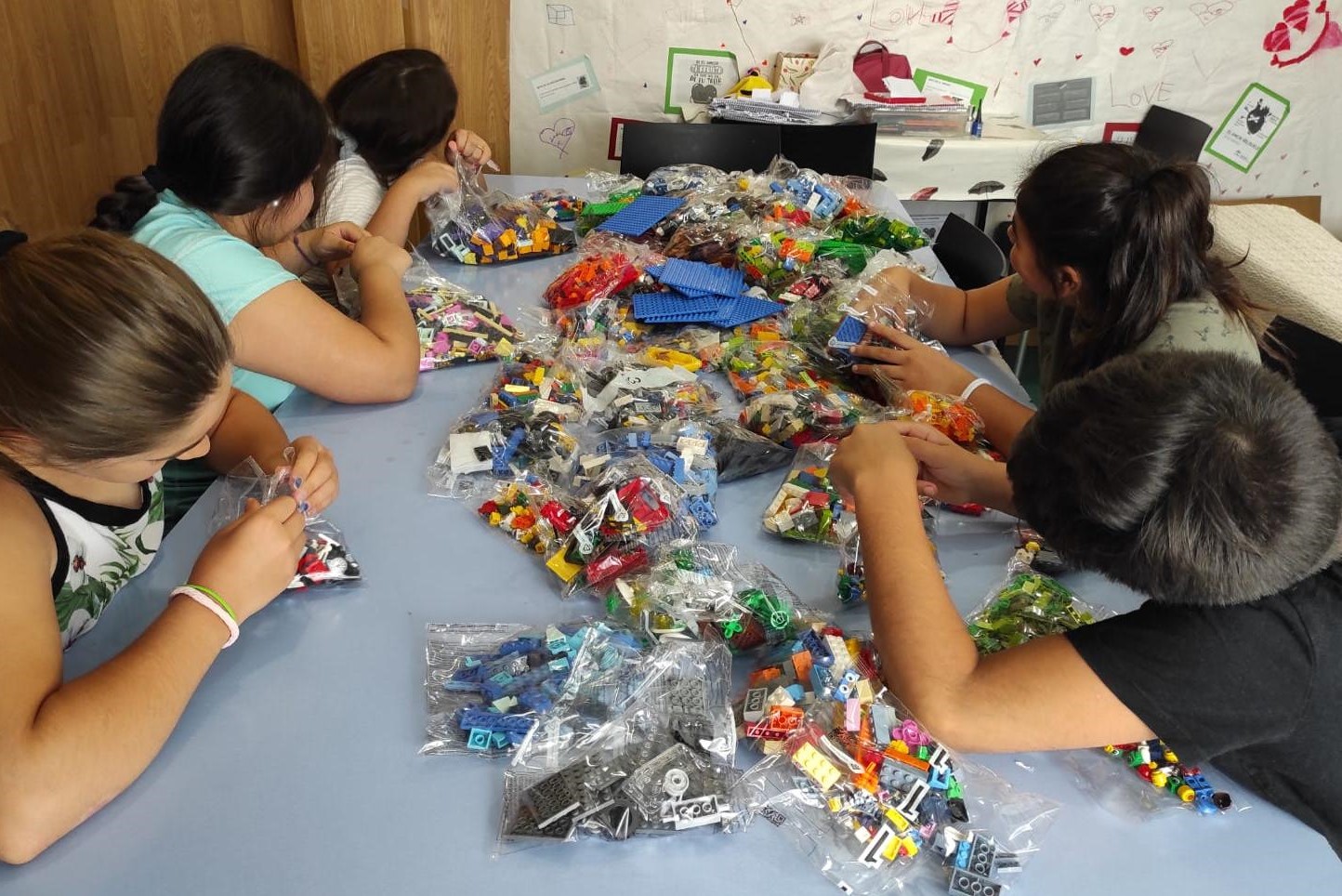 LEGO UNICEF centros protección infantil