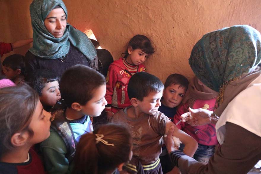 Uno de los más de 9.000 niños sirios vacunados en Rukban