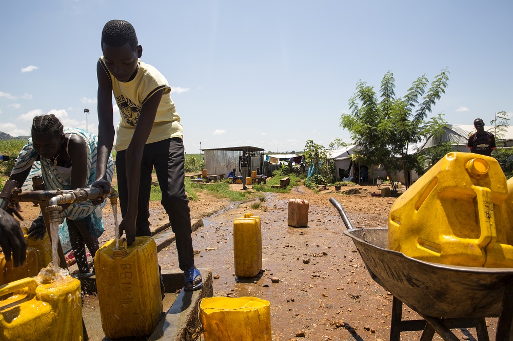 Tamam Jany busca agua para su familia