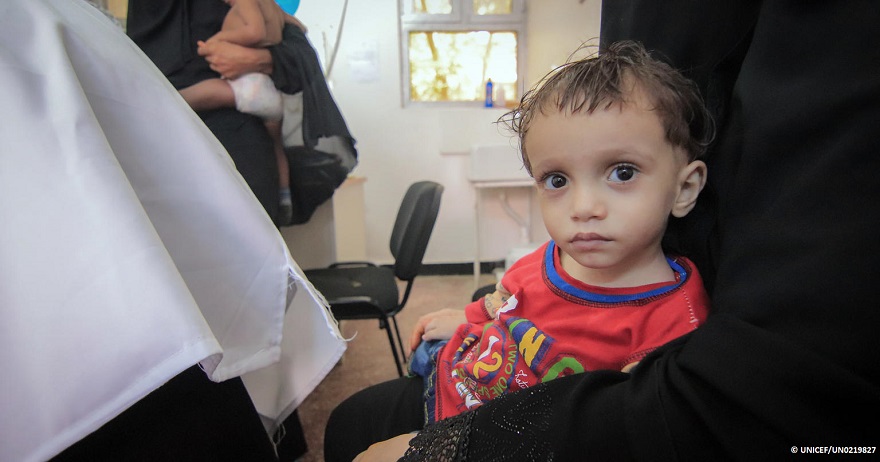 Yemen: millones de niños podrían quedarse pronto sin alimento y agua en Hudayda 
