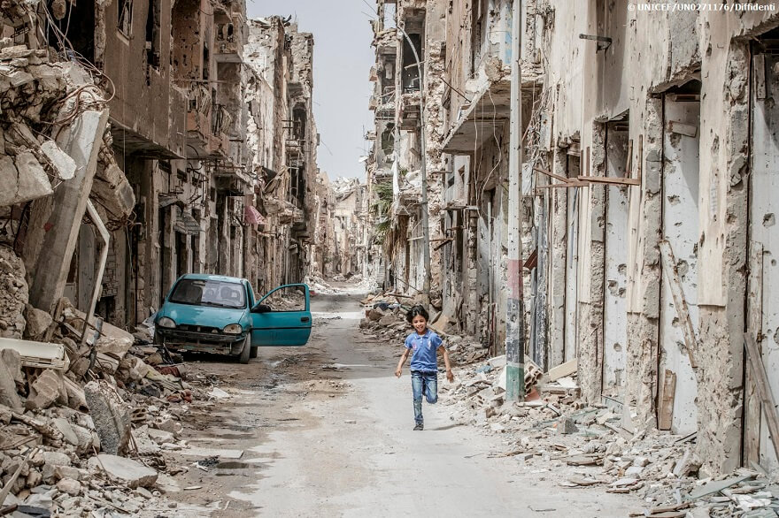 Las vidas y el bienestar de los niños en peligro a medida que se intensifica la violencia en Trípoli, Libia