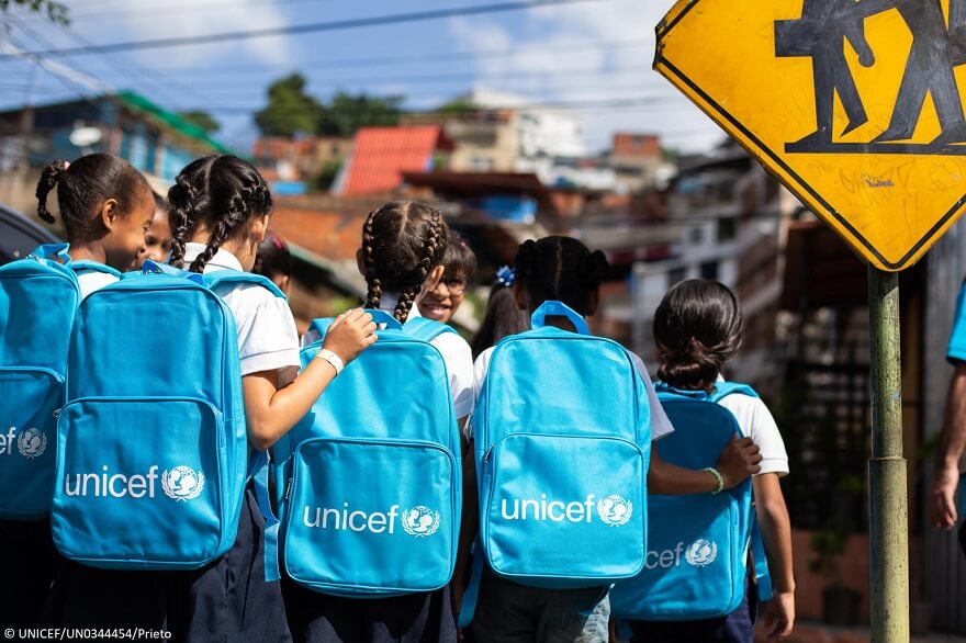 Venezuela: UNICEF proporciona materiales educativos a más de 300.000 niños para ayudarlos a mantenerse en la escuela 