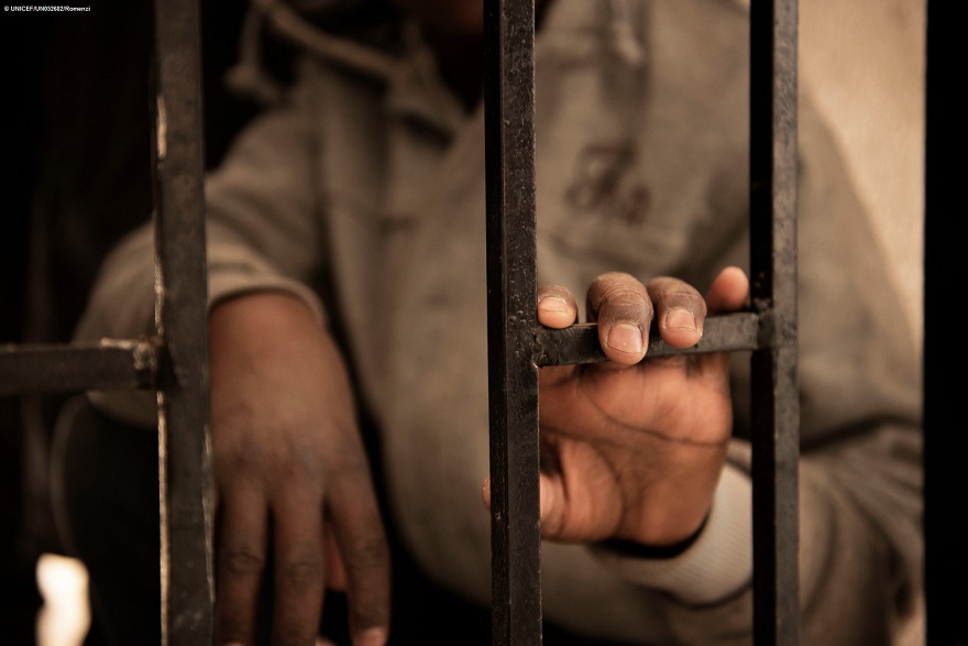 Rescatados 114 niños no acompañados frente a la costa de Libia
