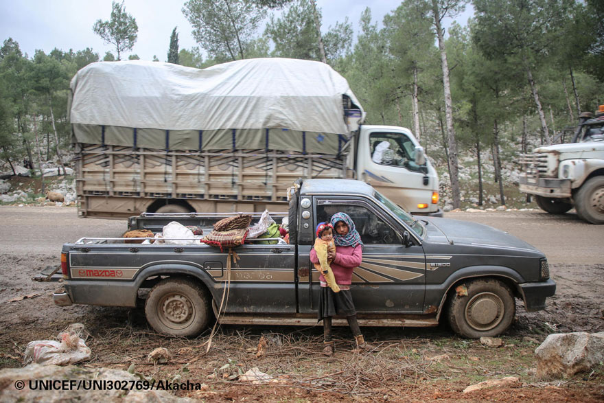 Once niños asesinados en un ataque contra un mercado abarrotado en Afrin, al norte de Siria