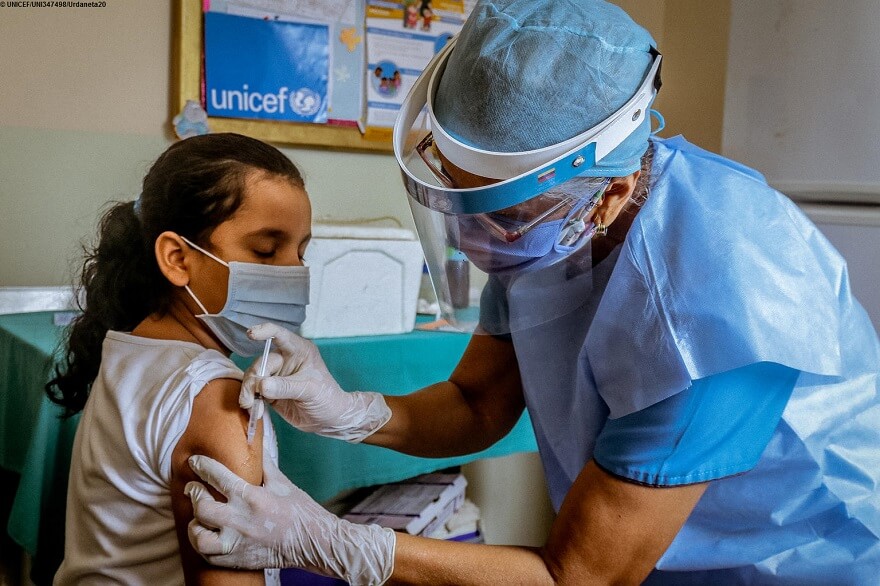 La OMS y UNICEF advierten sobre un descenso en las vacunaciones durante la COVID-19