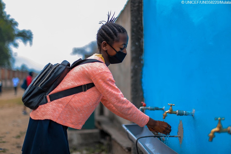 Día Mundial del Lavado de Manos: La falta de instalaciones para lavarse las manos con jabón expone a millones de personas a un riesgo mayor de contraer la COVID-19 y otras enfermedades infecciosas