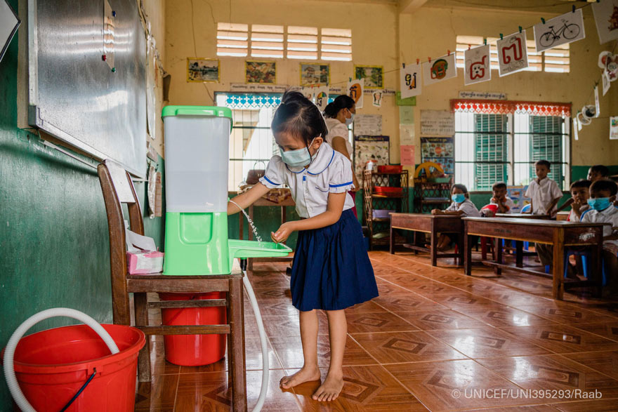 Los niños de los países más pobres han perdido casi cuatro meses de escolarización desde el inicio de la pandemia, según un informe de la UNESCO, UNICEF y el Banco Mundial
