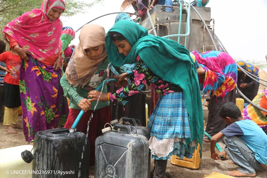 Las redes de abastecimiento de agua reciben constantes ataques en Yemen