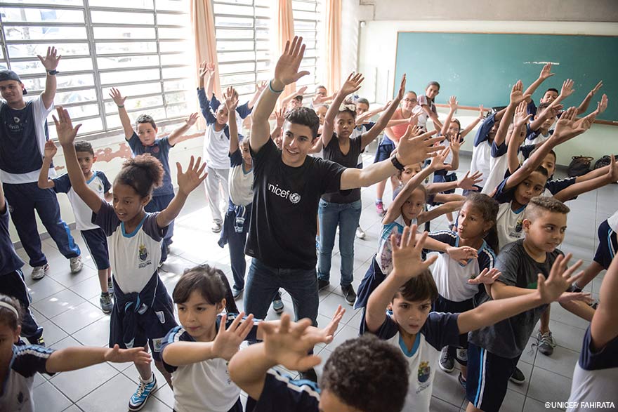 Marc bailando