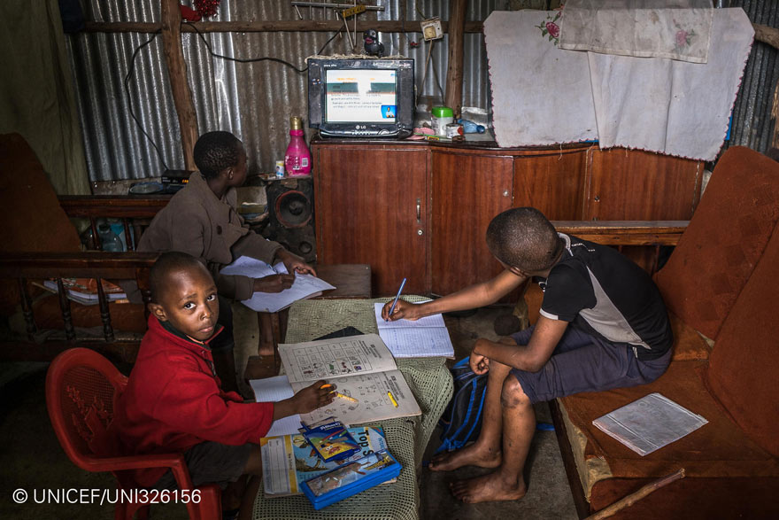 África oriental y meridional: los enfoques innovadores permiten continuar la educación, pero la reapertura segura de las escuelas sigue siendo la prioridad