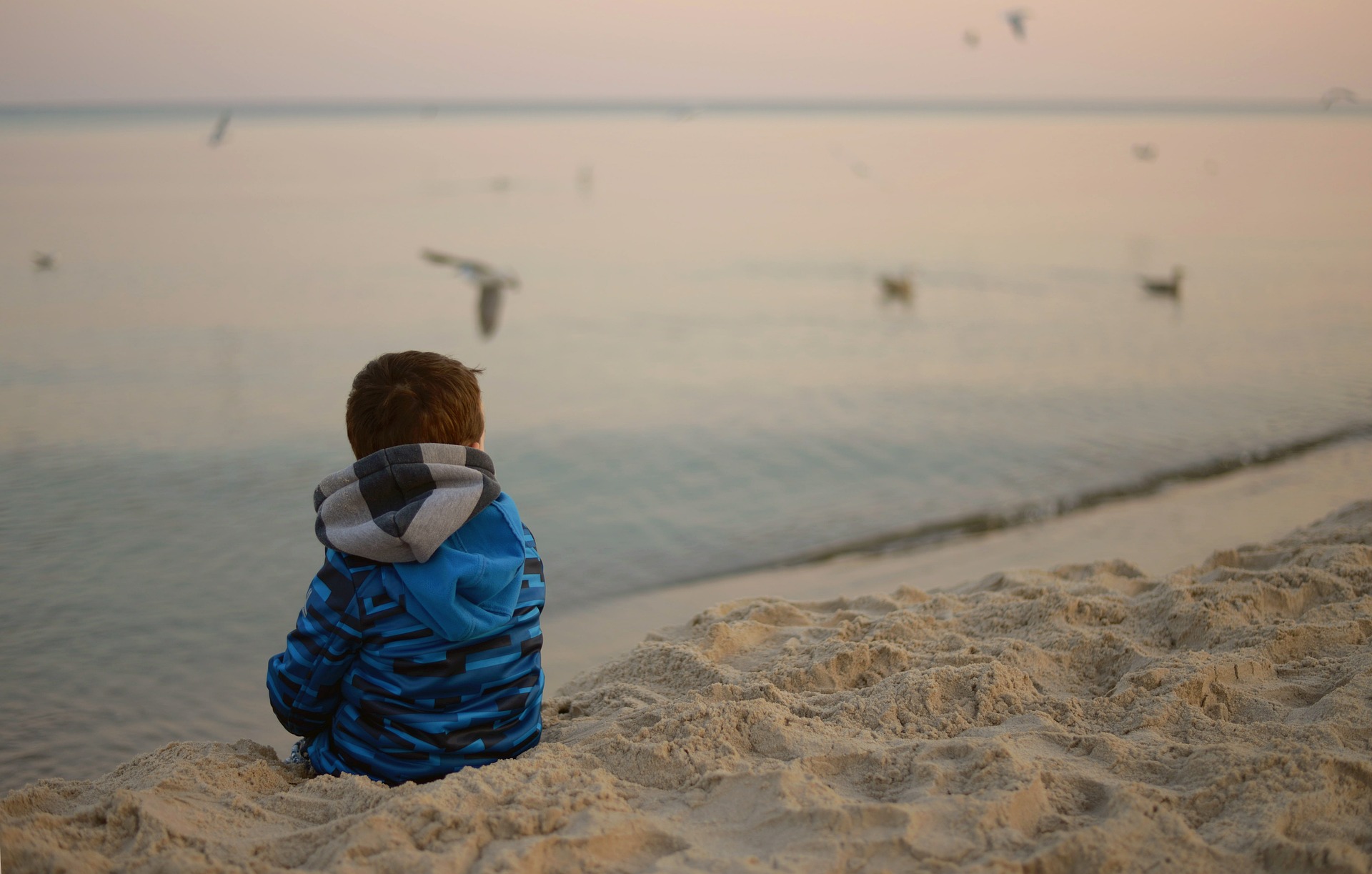 Niños que cometen violaciones y asesinatos