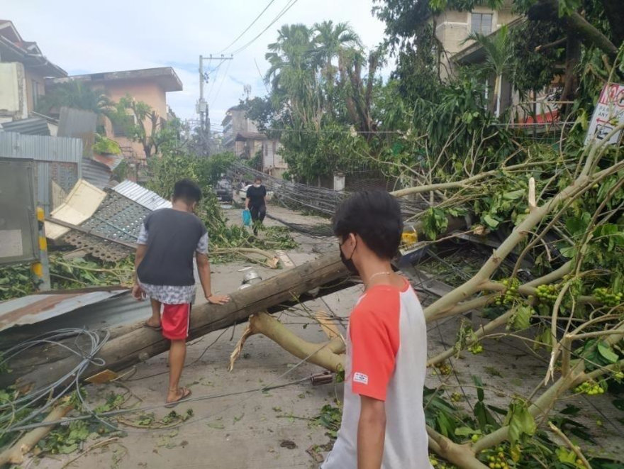 El tifón Odette ocasiona destrucción en Filipinas.