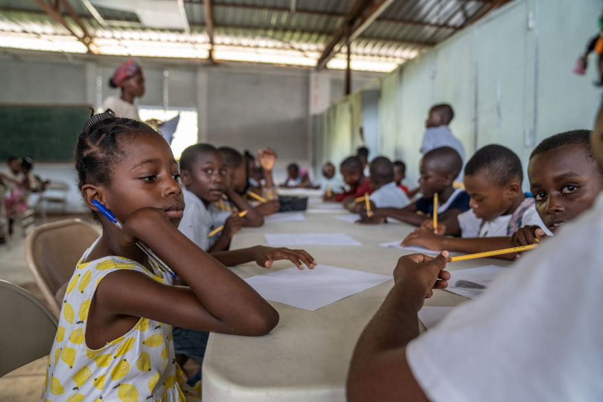 UNICEF establece escuelas temporales en Haití.
