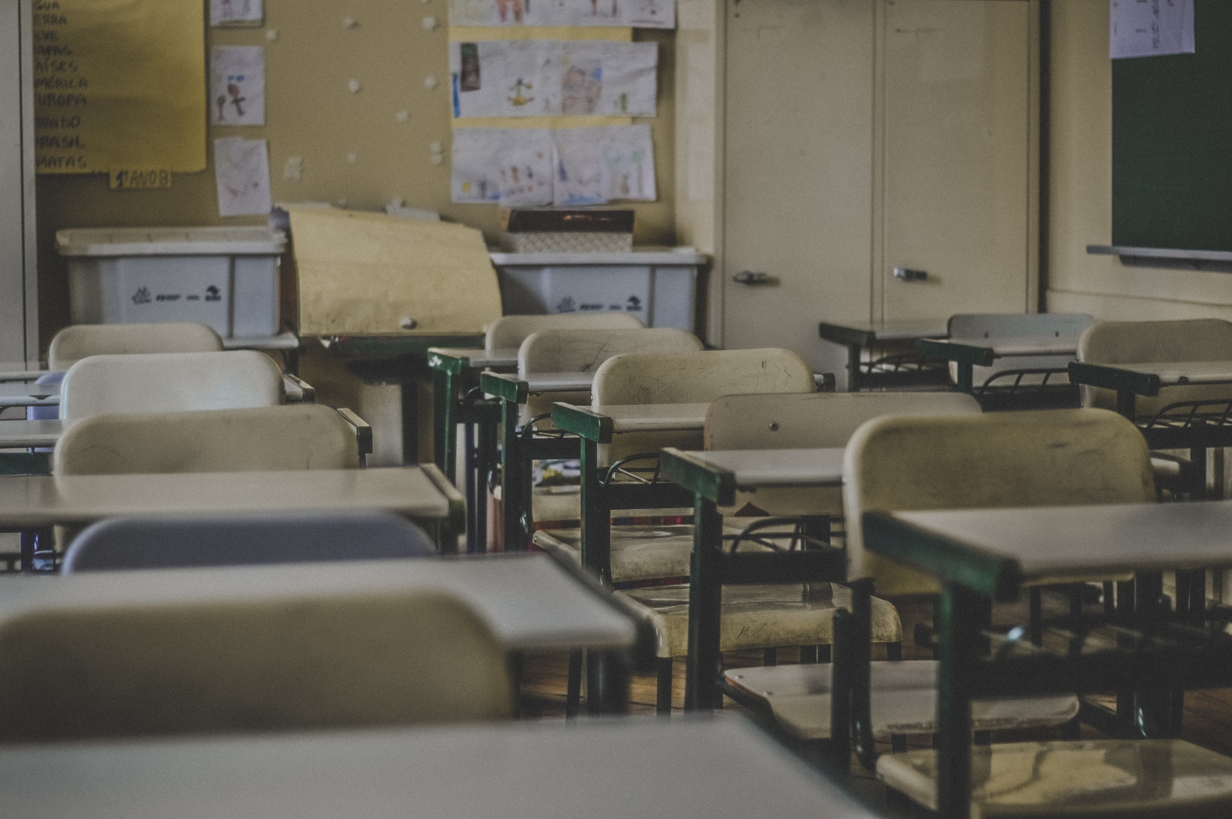 Los docentes otorgan un aprobado general al curso 2019-2020, aunque “el nuevo curso escolar se presenta incierto”