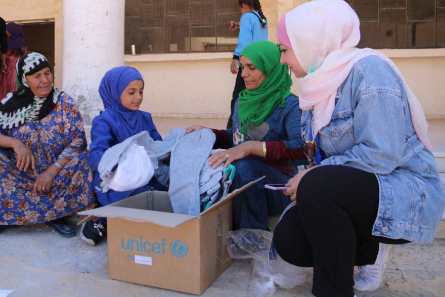 Distribuimos ropa de abrigo en Siria.