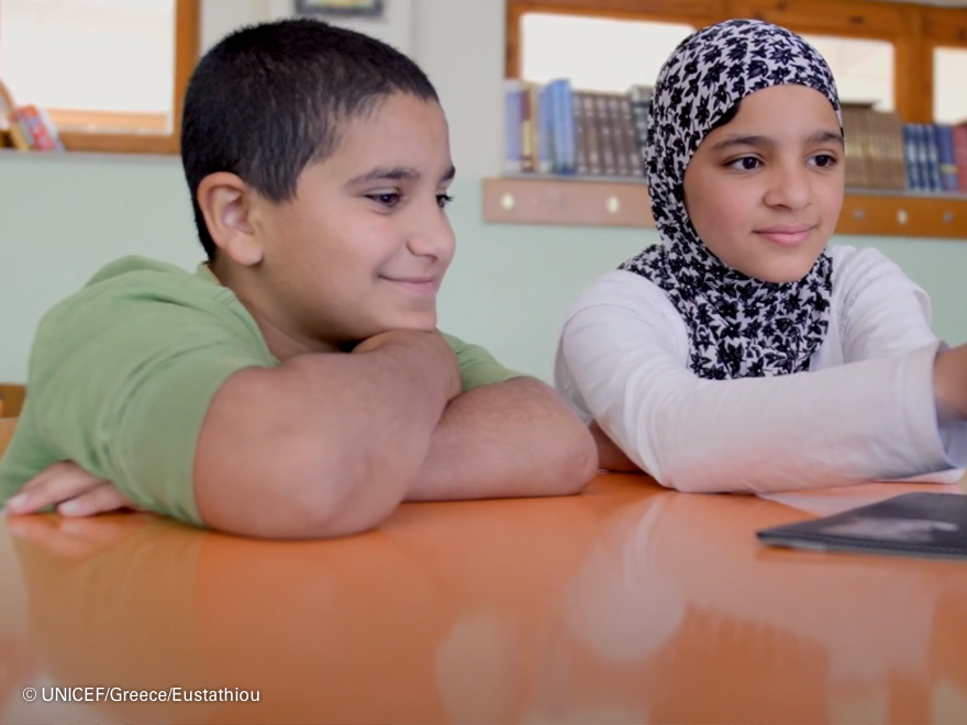 Imagen de Huda y Jihad (Siria), dos alumnos de primaria