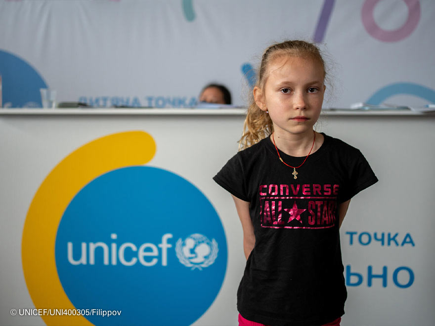 Polina en un centro UNICEF
