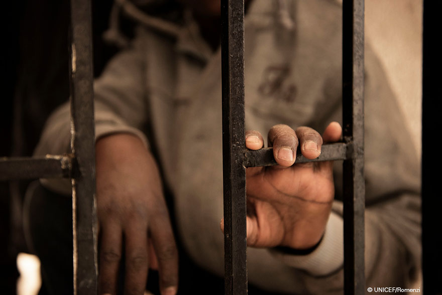 Niños migrantes Libia