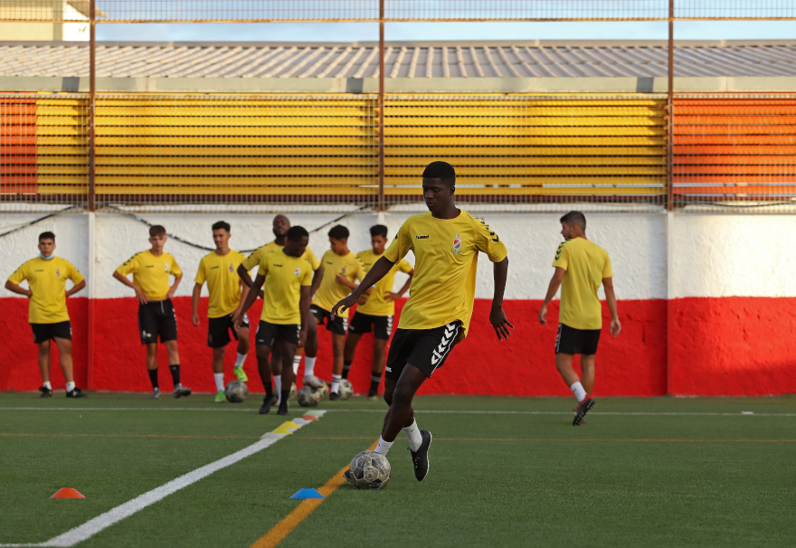 El fútbol, el sueño de Moussa.