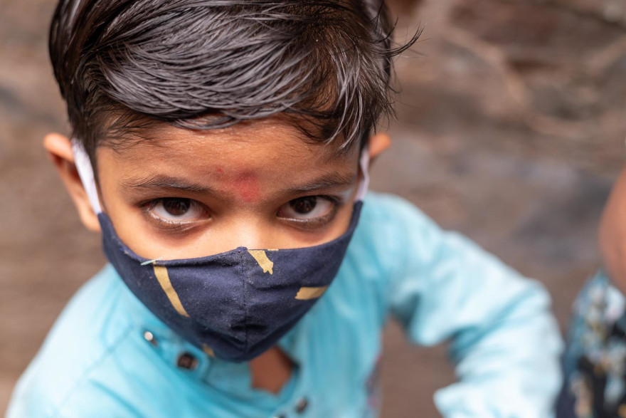 Protegemos a los niños y las familias más vulnerables.