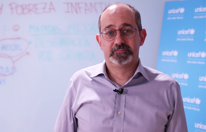 Analizamos las medidas de lucha contra la pobreza infantil en los PGE 2023.