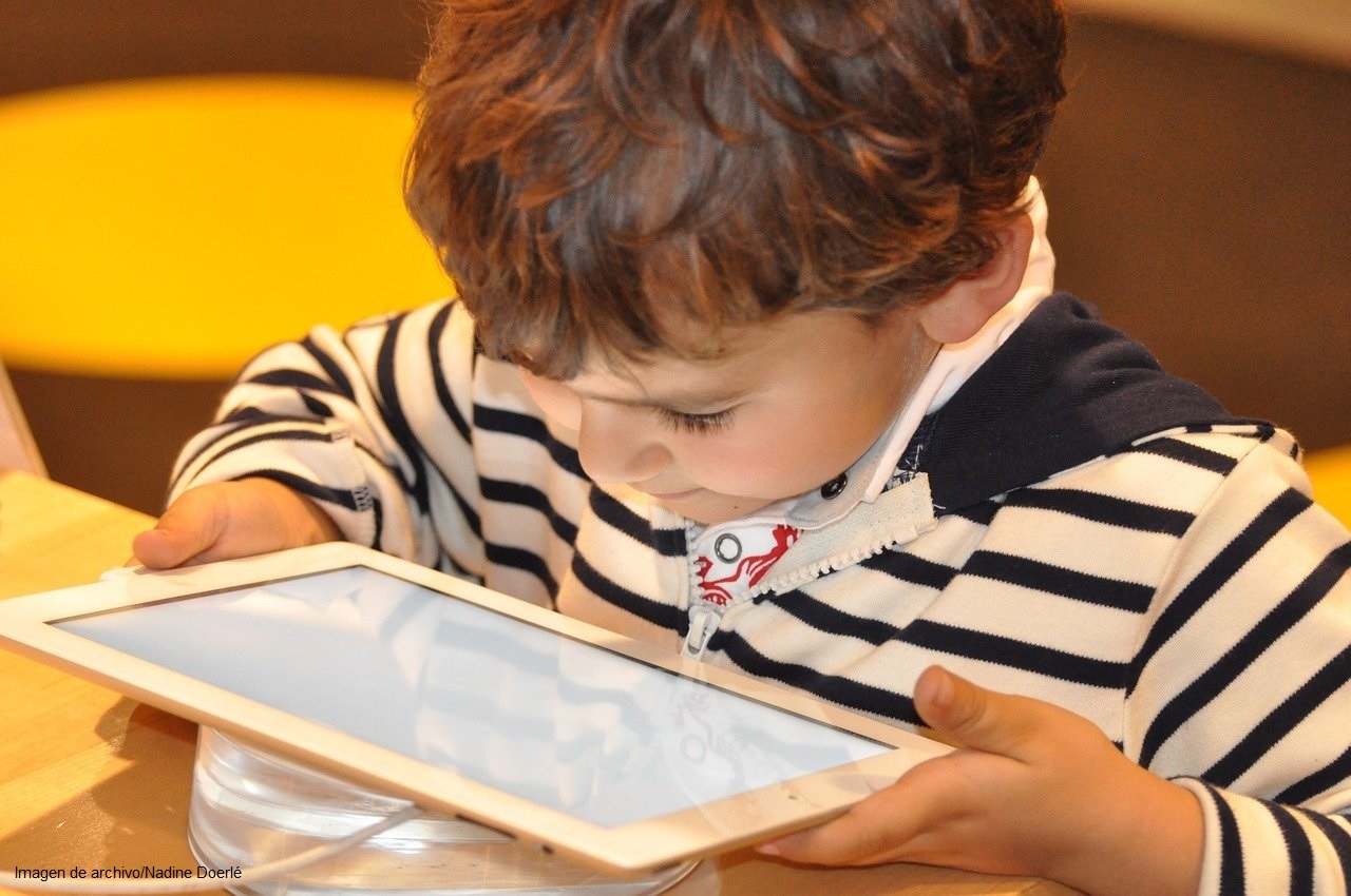 UNICEF España entrega tablets niños centros de protección