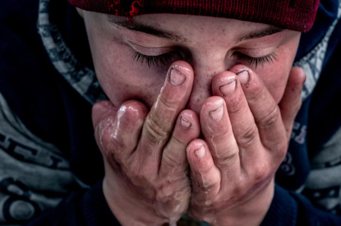 6 formas en que las armas explosivas amenazan a la infancia.