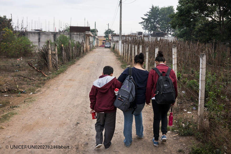 Los niños retornados a Centroamérica y México corren un mayor riesgo de sufrir violencia, estigma y privaciones