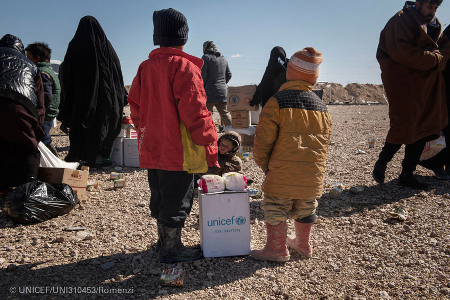 Niños en un campamento para desplazados de Siria