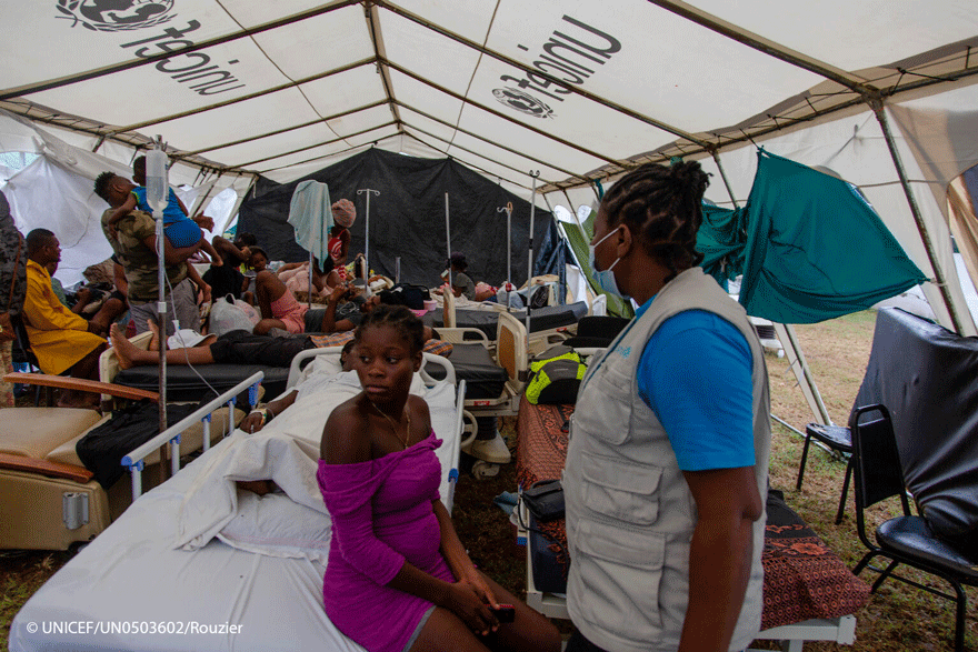 Un mes después del terremoto de Haití, 260.000 niños, niñas y adolescentes siguen necesitando ayuda humanitaria