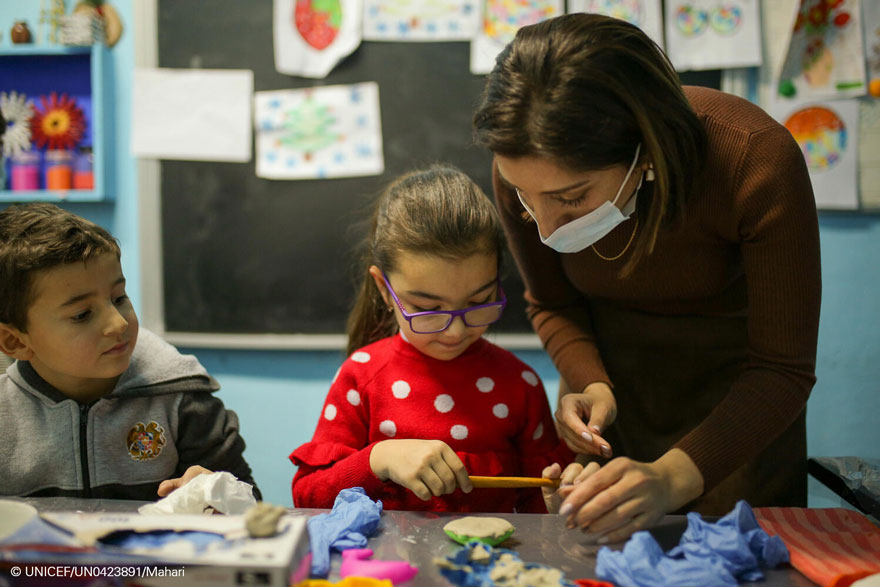 Niños en la escuela