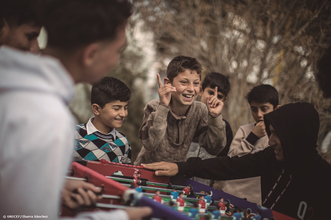 Niños y niñas desplazados en Irak
