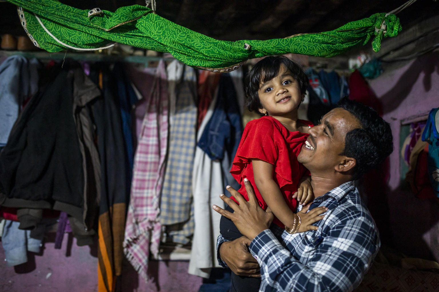Día del Padre: papás felices y niños sanos con Regalo Azul