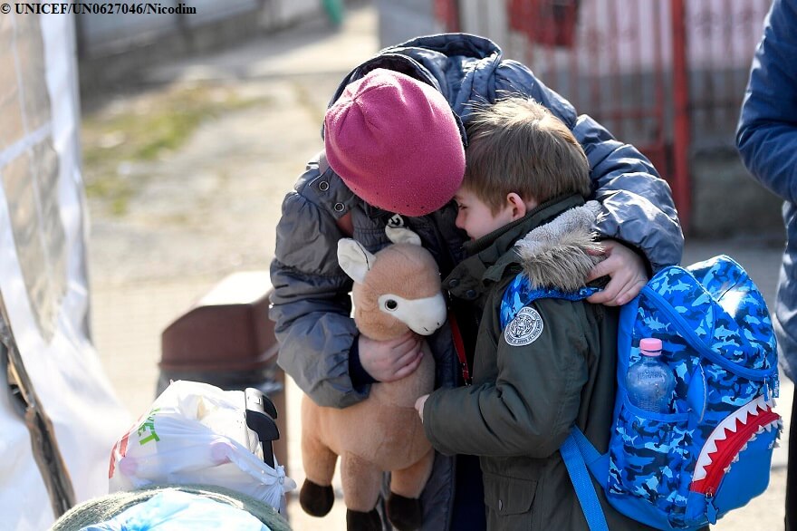 Ucrania: 2 de cada 3 niños, desplazados o refugiados