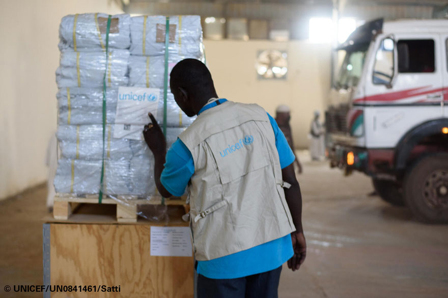 Suministros de UNICEF para los niños de Sudán