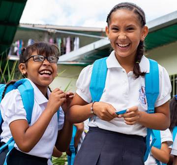 Niñas sonriendo