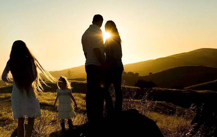 ¿Qué es la liquidación de la herencia? Imagen de una familia