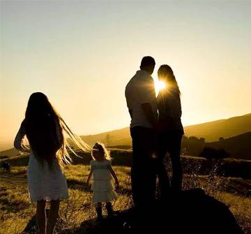 ¿Qué es la liquidación de la herencia? Imagen de una familia