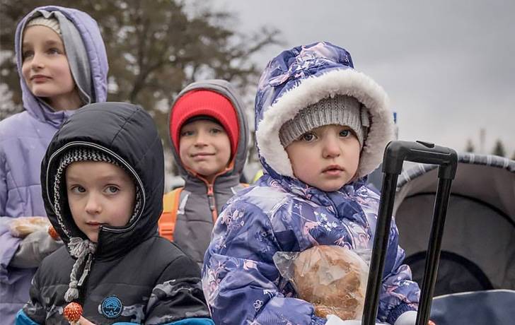 Niños y niñas en Ucrania