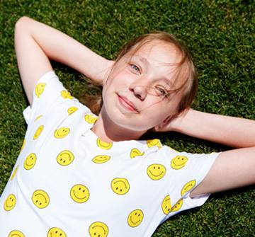 UNICEF Lab - A qué te comprometes Niña sonriendo