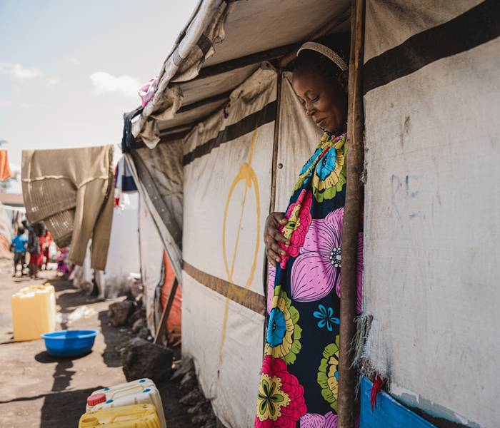 Gracias a UNICEF ahora tiene acceso a agua potable. Bernadette Sikiliza, madre de 4 niños.