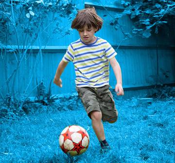 Niño jugando