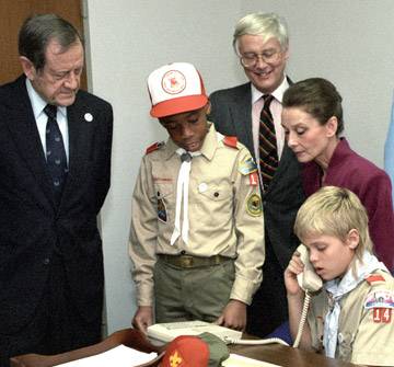 La Convención sobre los Derechos del Niño (1989) La Convención sobre los Derechos del Niño (1989)