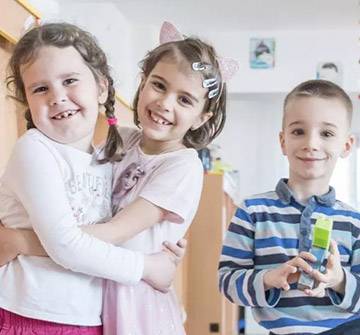 UNICEF - Derechos de los niños y las niñas Imagen de unos niños