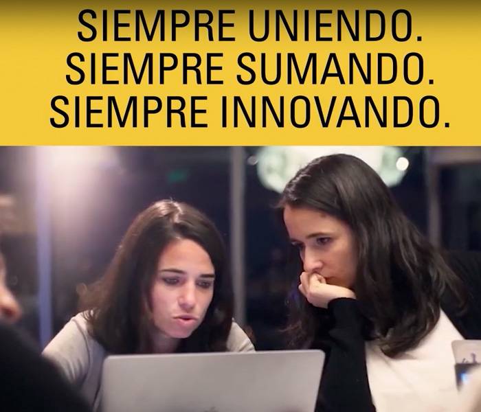 Chicas trabajando